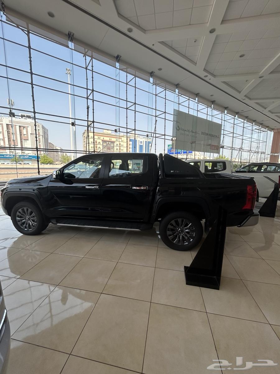 ميتسوبيشي 200 L متوفر جميع الفئات ديزل والبنزين موديل 202463785126158977110