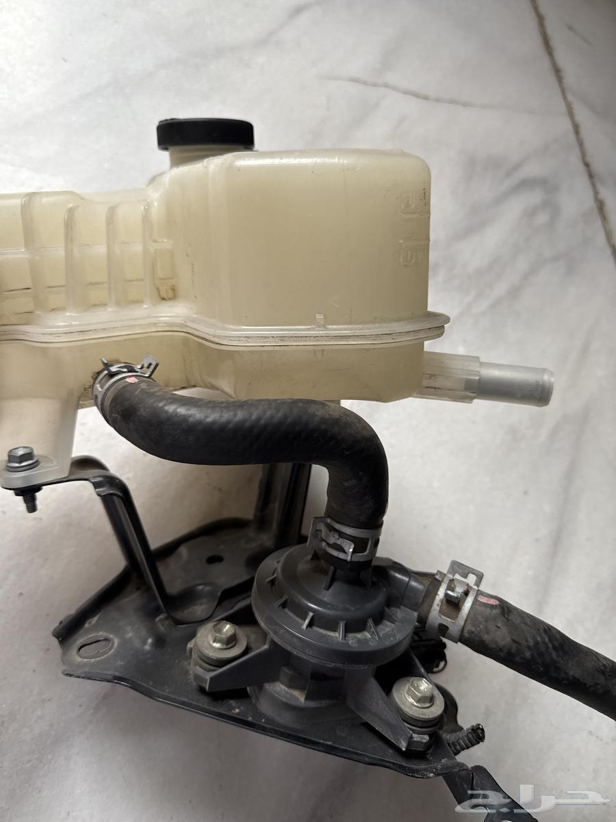 قربة مويه كامري هايبرد مع الجهاز 12-1764252949496578111