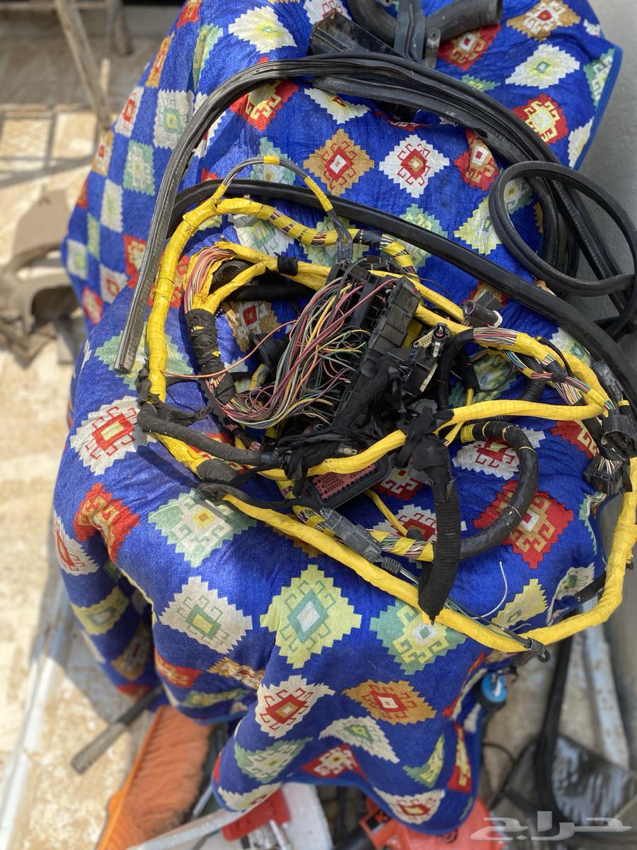 قطع فورد فكتوريا64244034211842112