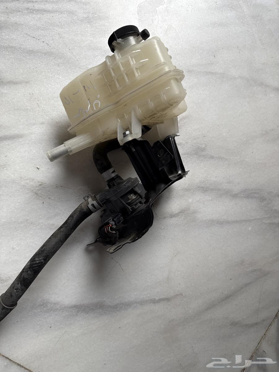 قربة مويه كامري هايبرد مع الجهاز 12-1764252949496578110