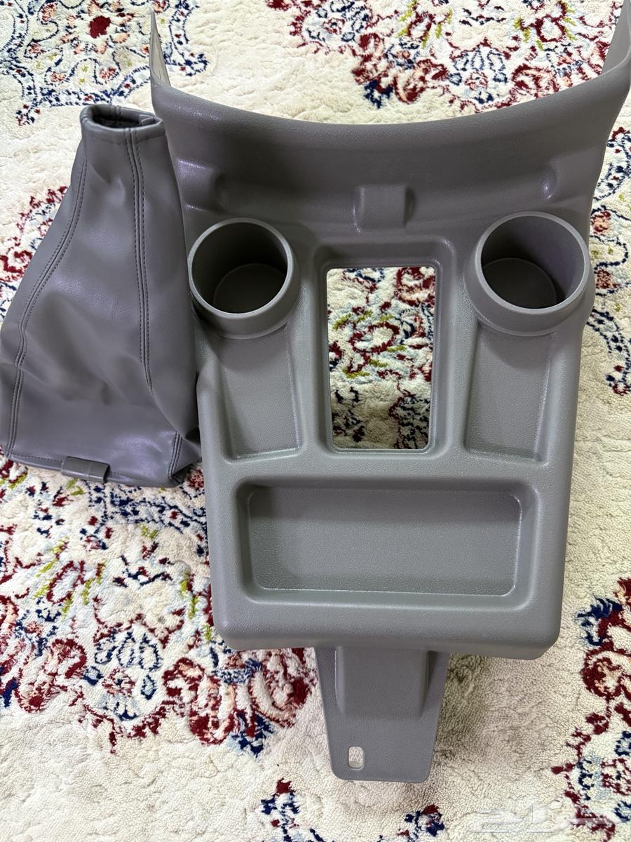 السلام عليكم موجود ديكور قير هايلكس 2006-201564231136887553110