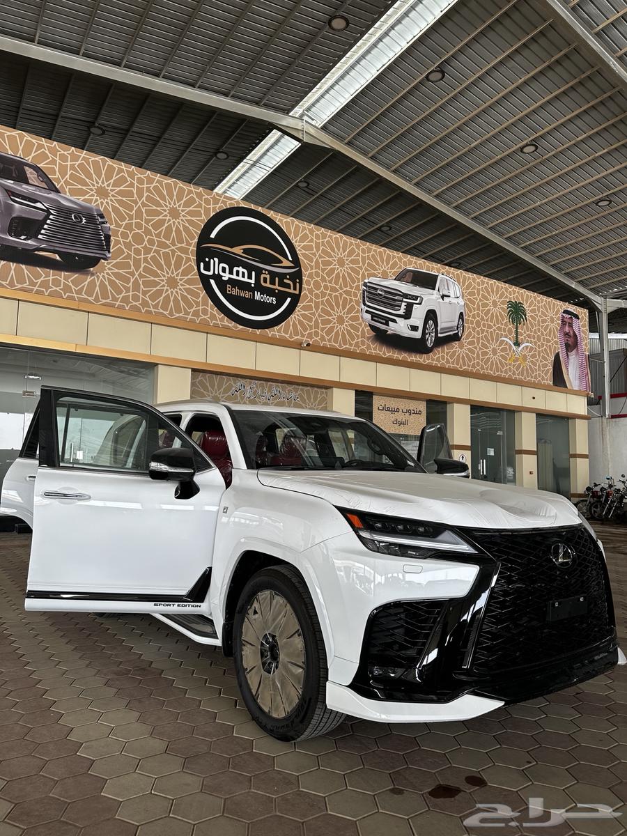 لكزس سبورت بريمي2025 اخر دفعه ابيض بطاقه جمركيه64230434743810111