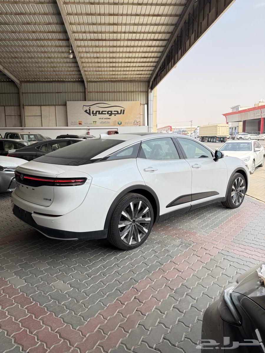 تويوتا كراون ماجيستا 202364241000401155112