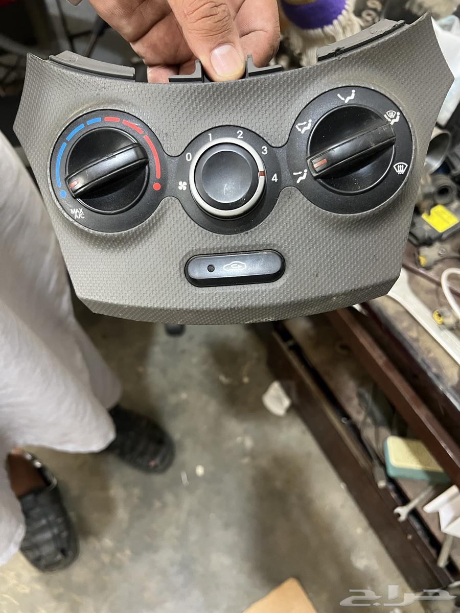 فرار مكيف لسياره اكسنت الفيش اسود64233734595585110