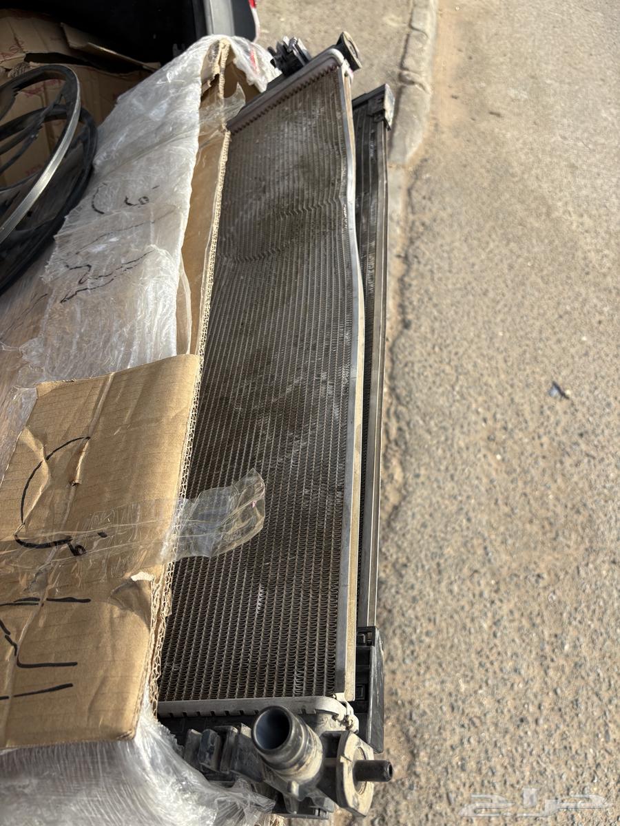 Radiator with AC, water, and fan64249372267649112