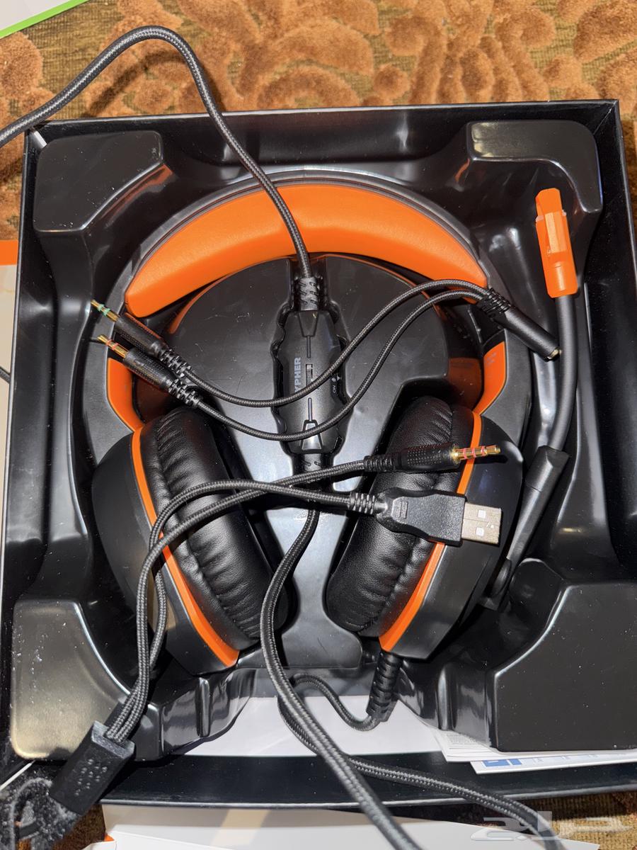 Xbox Series S with headset63966562983681114