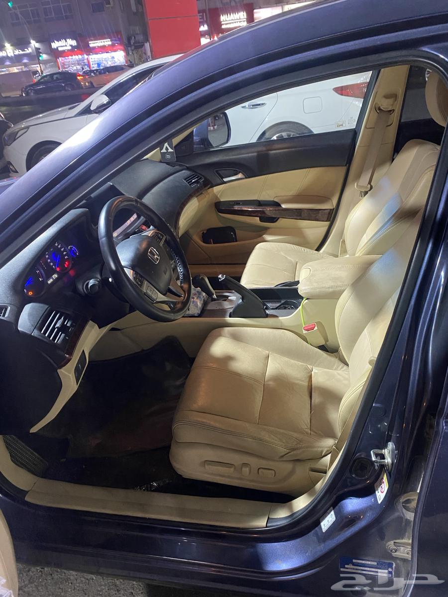 سيارة هوندا اكورد 2012 فل كامل64243455310211112