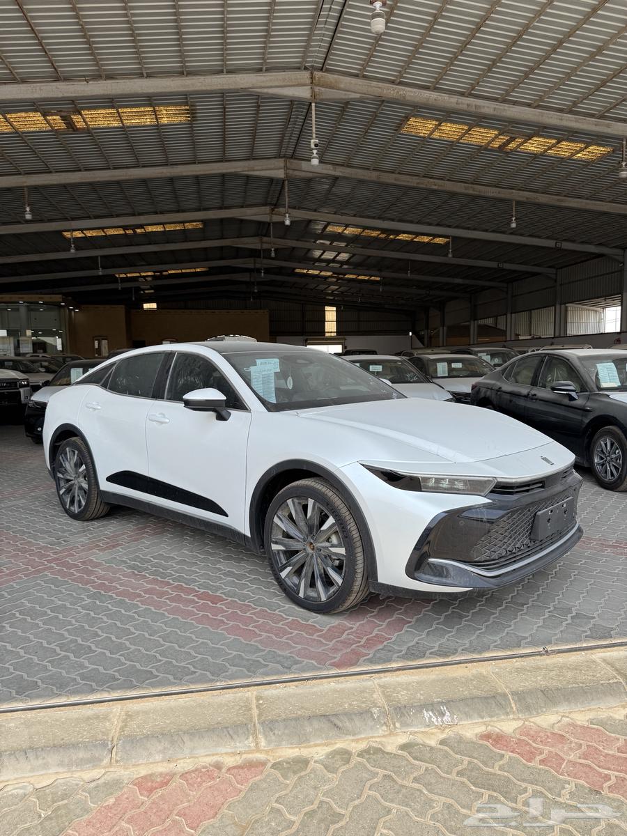 تويوتا كراون ماجيستا 202364241000401155111