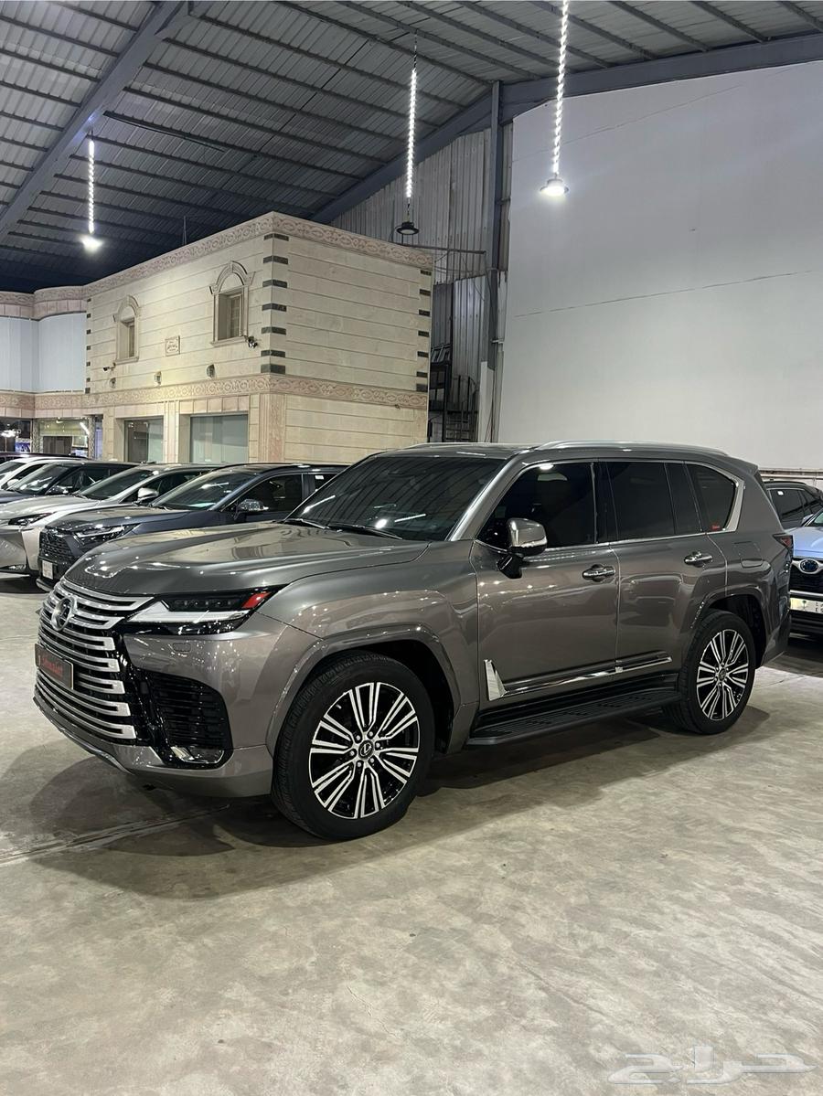 جيب لكزس LX600 BB 2023 شبه جديد ( الوكيل عبداللطيف جميل )64252906962562111