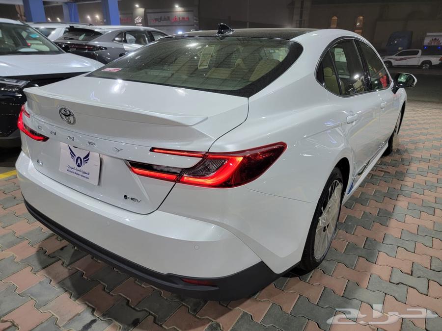 تويوتا كامري LE هايبرد 202564241699353858114