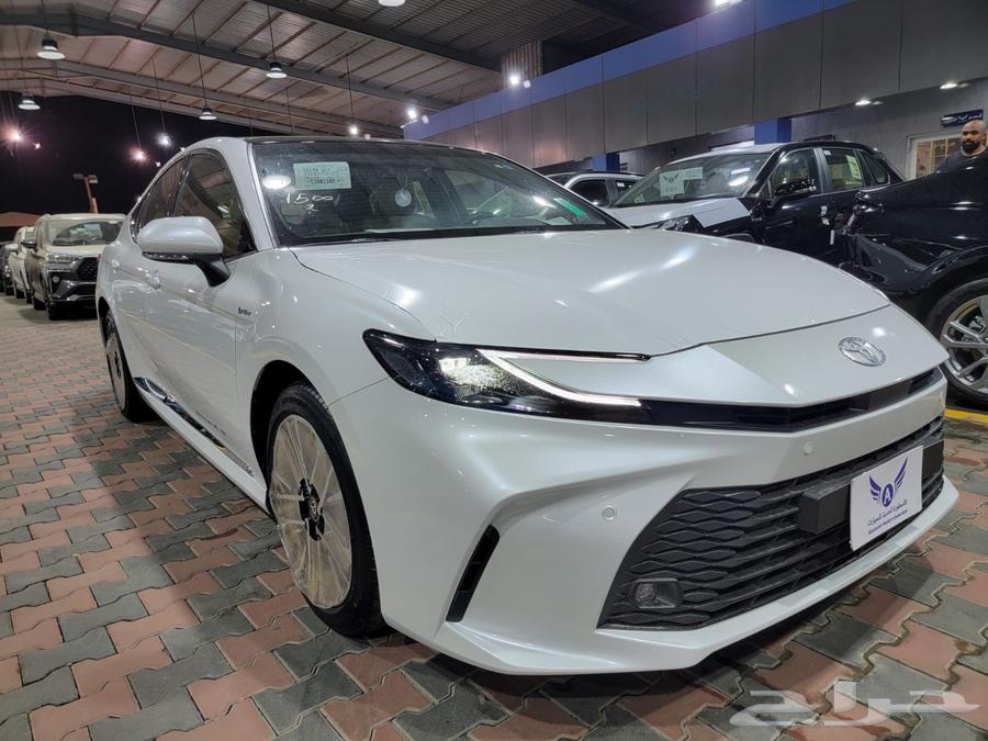 تويوتا كامري LE هايبرد 202564241699353858112