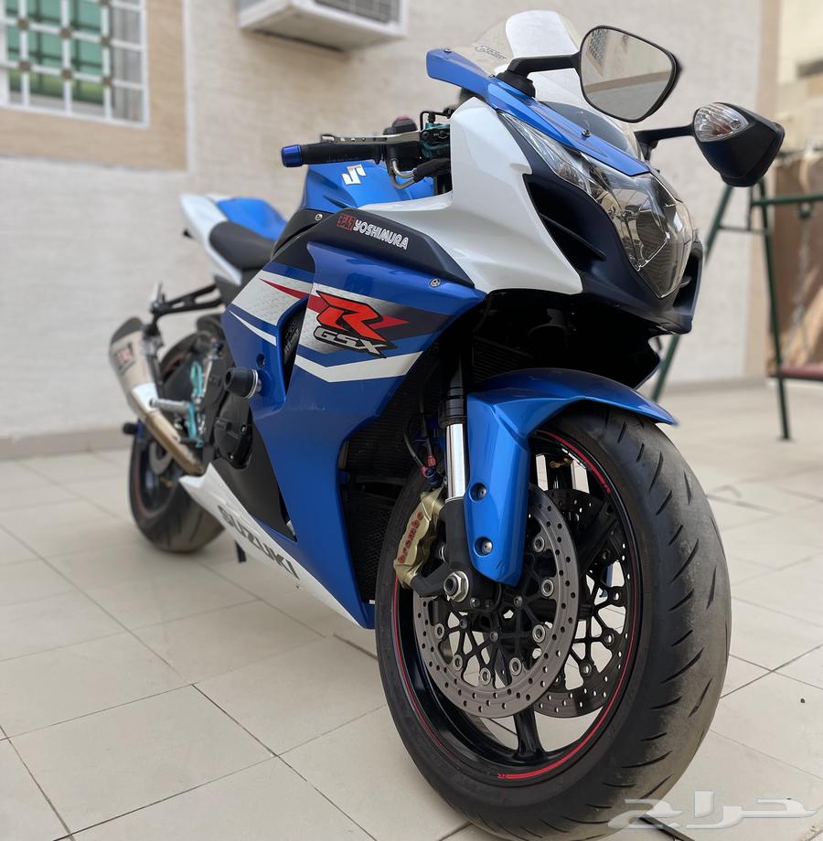 للبيع سوزوكي 1000cc موديل2013 كرت قمه في النظافة64244878595843113