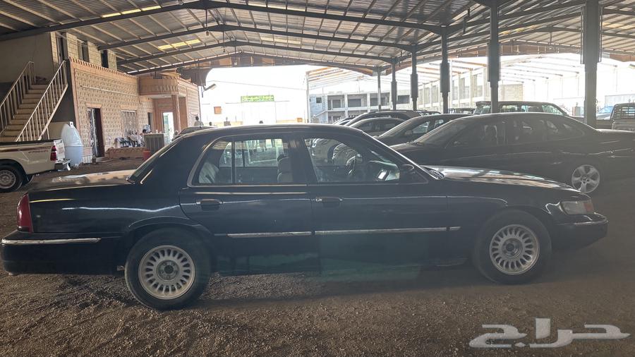 Ford Grand Marquis model 1999, clean, engine condition good, body condition excellent64257182150529111