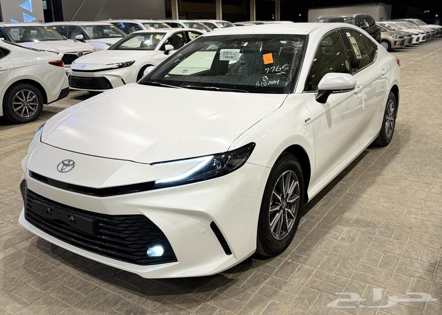 تويوتا كامري 2025 E هايبرد جديد اصفار بأقل سعر64232299093762112