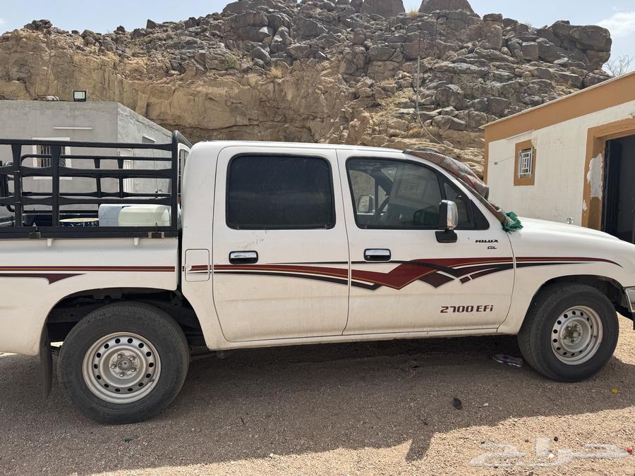 HiLux 2005 half option for sale64253539204098112