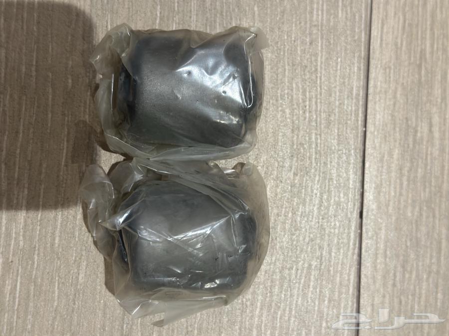 Febest Rear Differential and Rear Flange Bushings for GS30064247655833729114