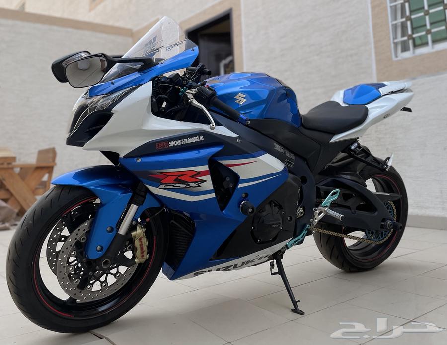 للبيع سوزوكي 1000cc موديل2013 كرت قمه في النظافة64244878595843111