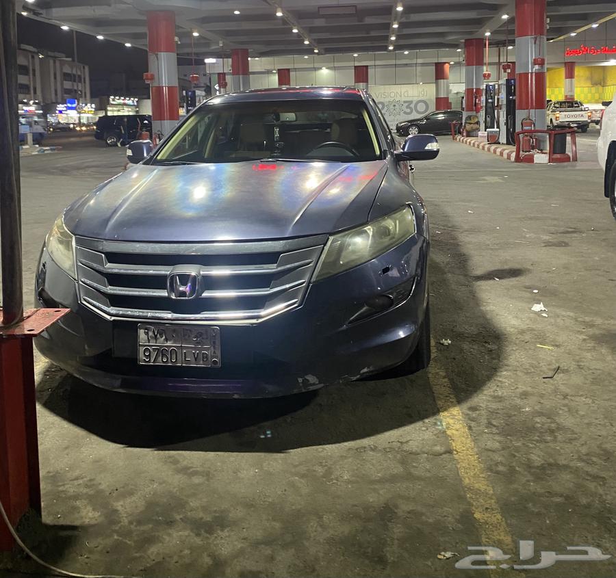 سيارة هوندا اكورد 2012 فل كامل64243455310211110