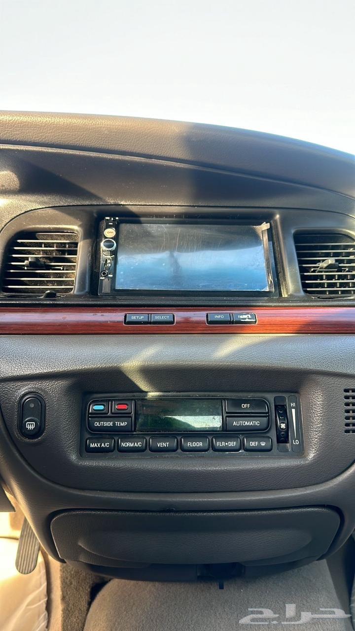 للبيع فورد فكتوريا64251837889025110