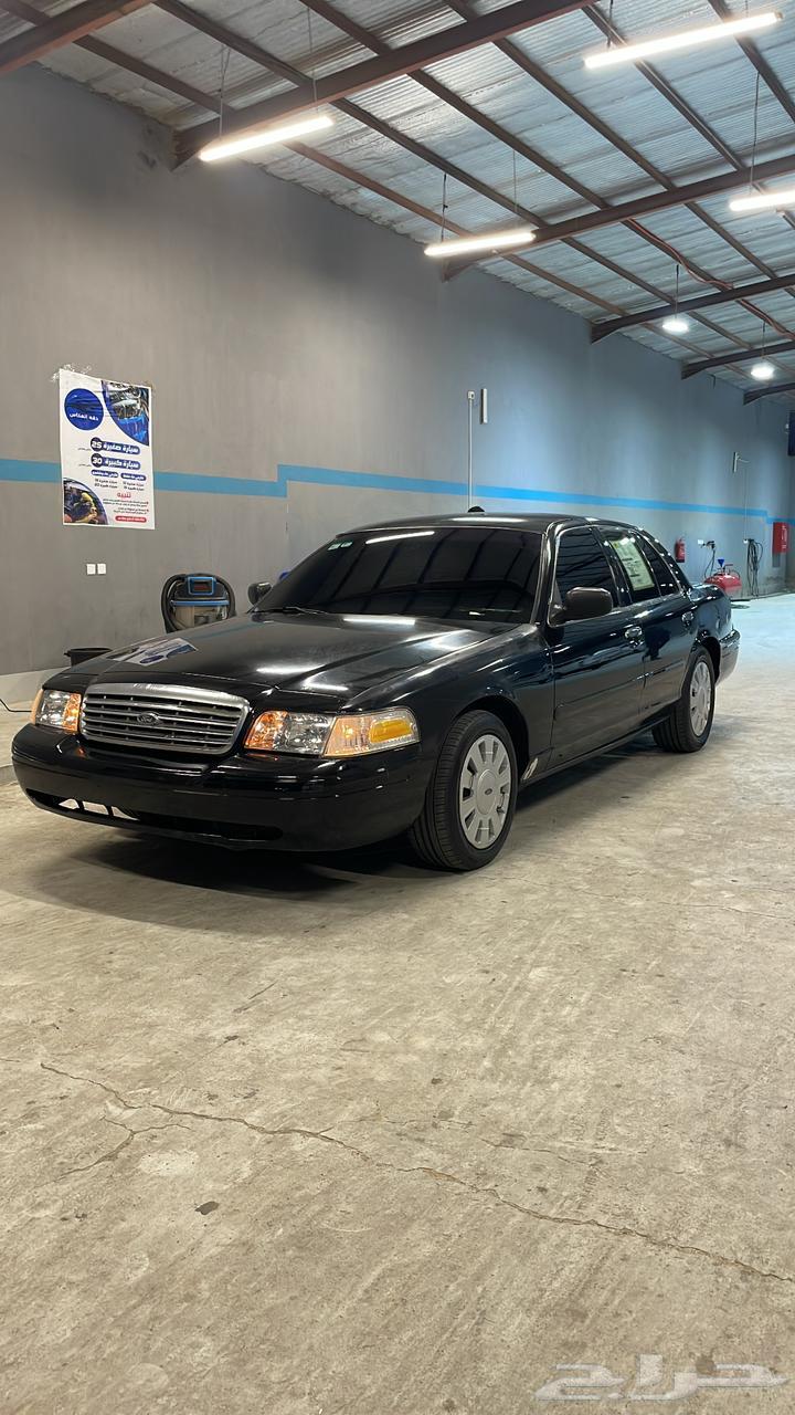 فورد بوليسي اسود64255172540673110