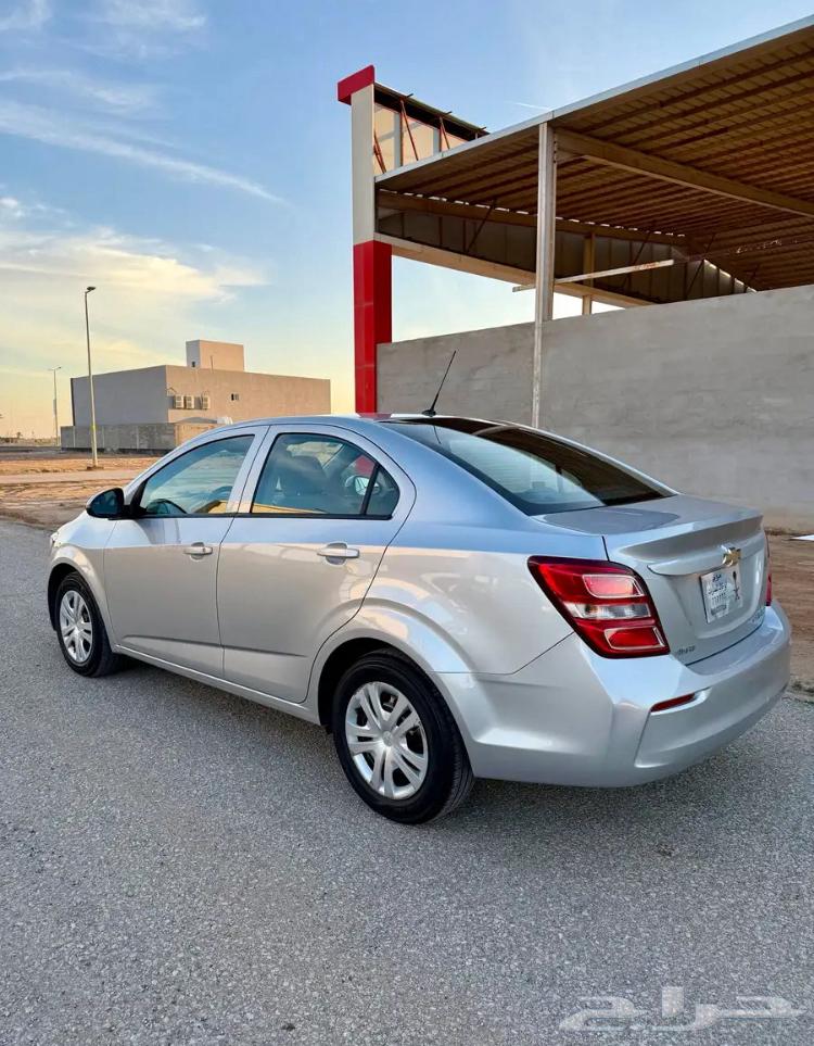 للبيع أفيو اللون فضي64253838983042113