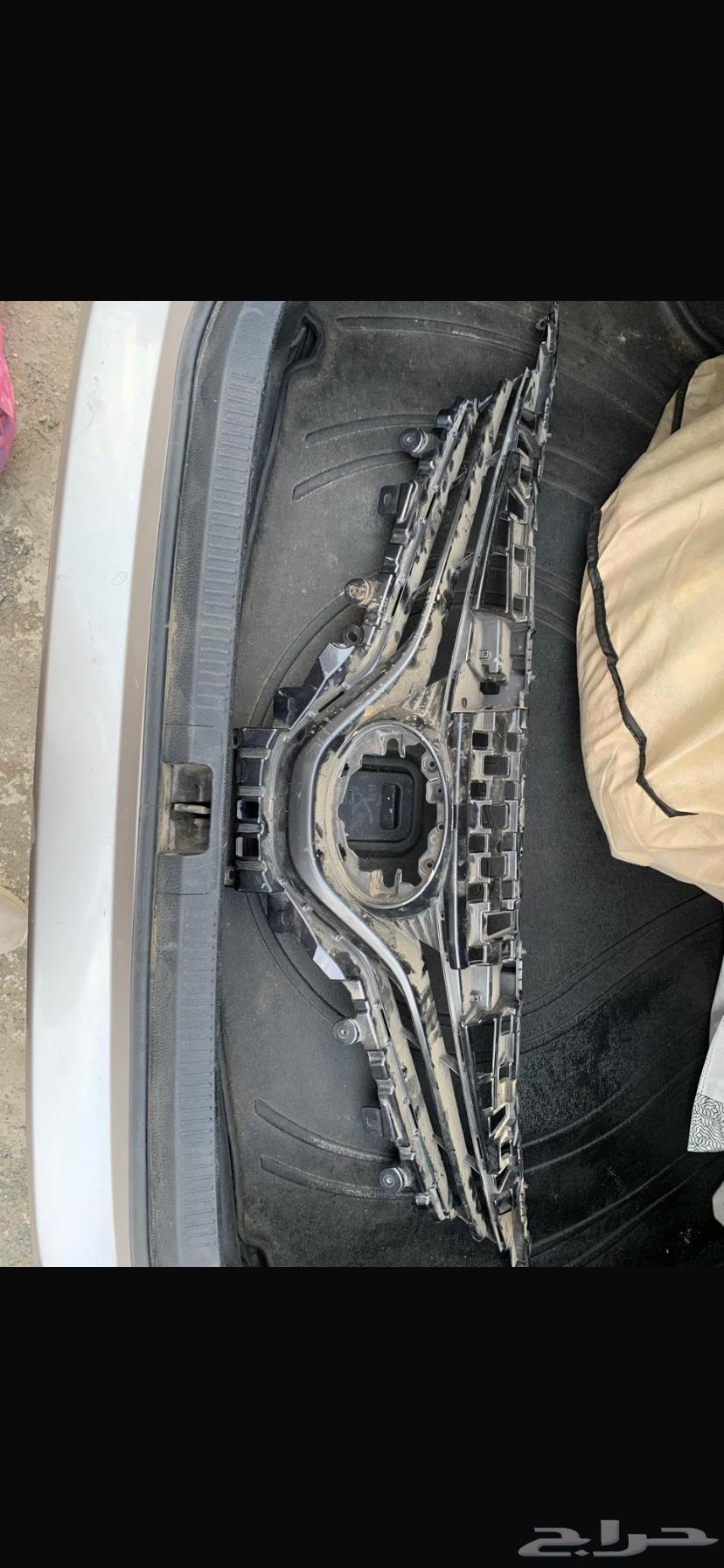 شبك امامي كامري 2018 2019 202064256222005762110