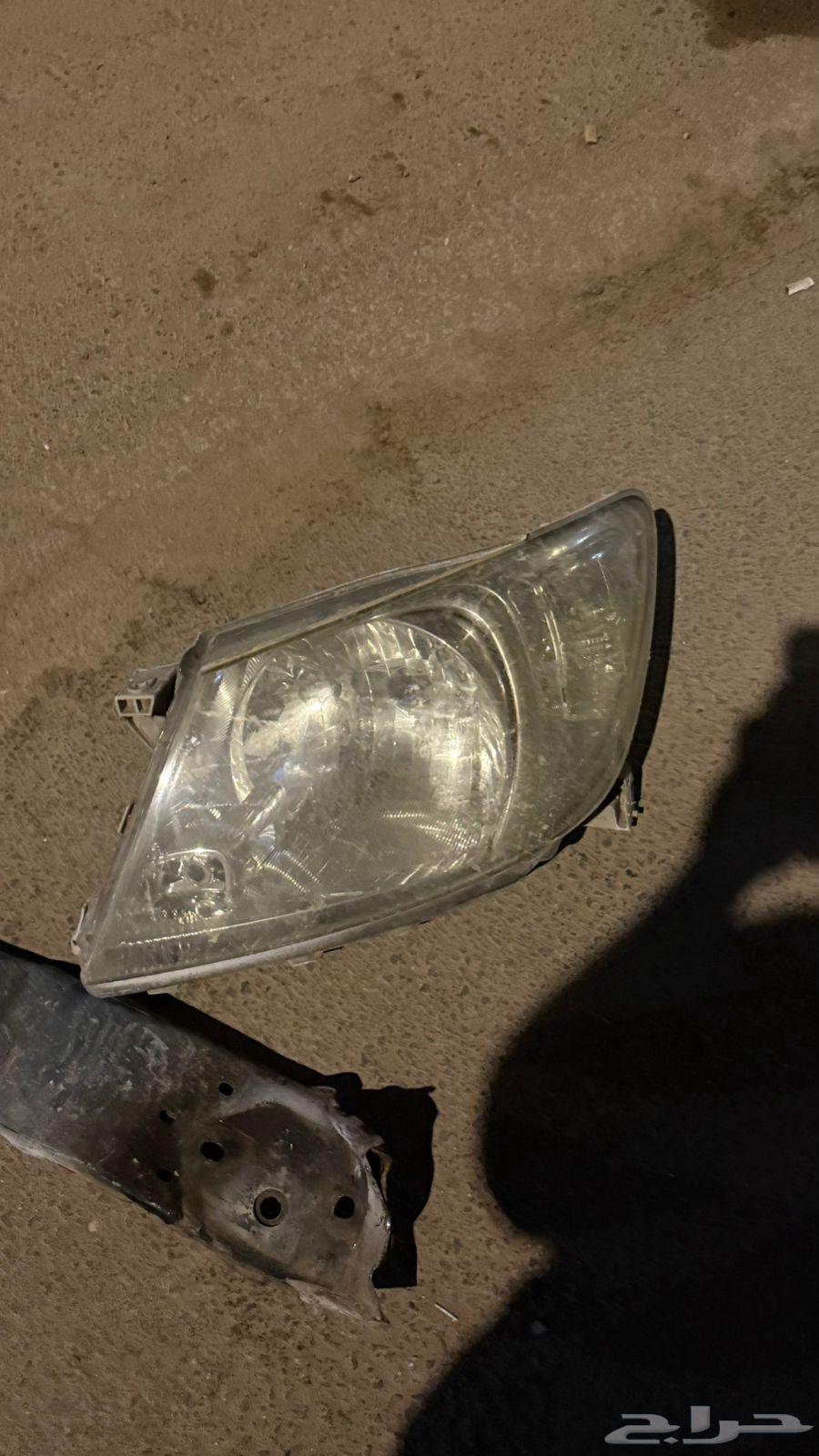 رفرف هايلوكس يسار 2008وشمعه ديبويسار64237434266241110