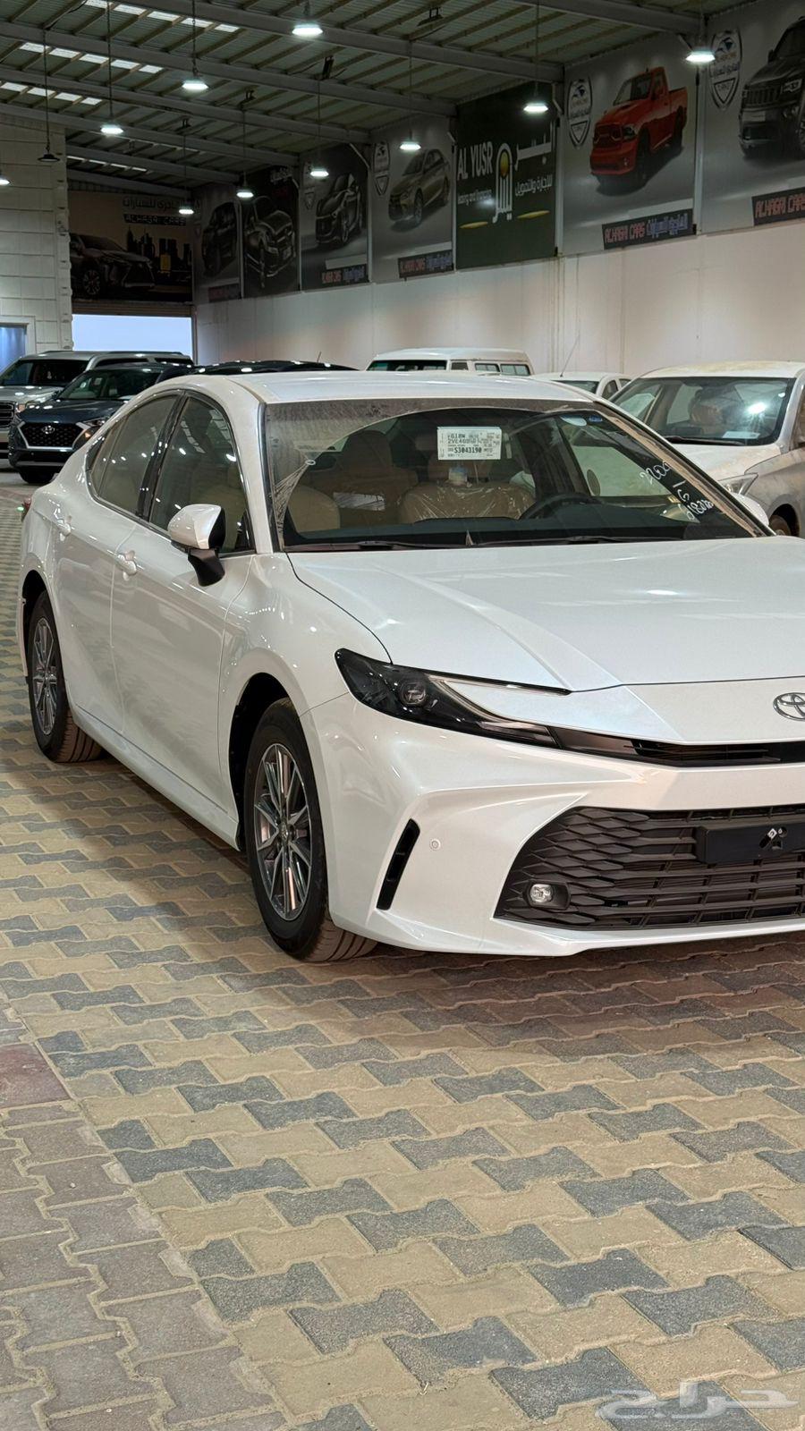 تويوتا كامري E بنزين موديل 2025 سعودي64234394242434112