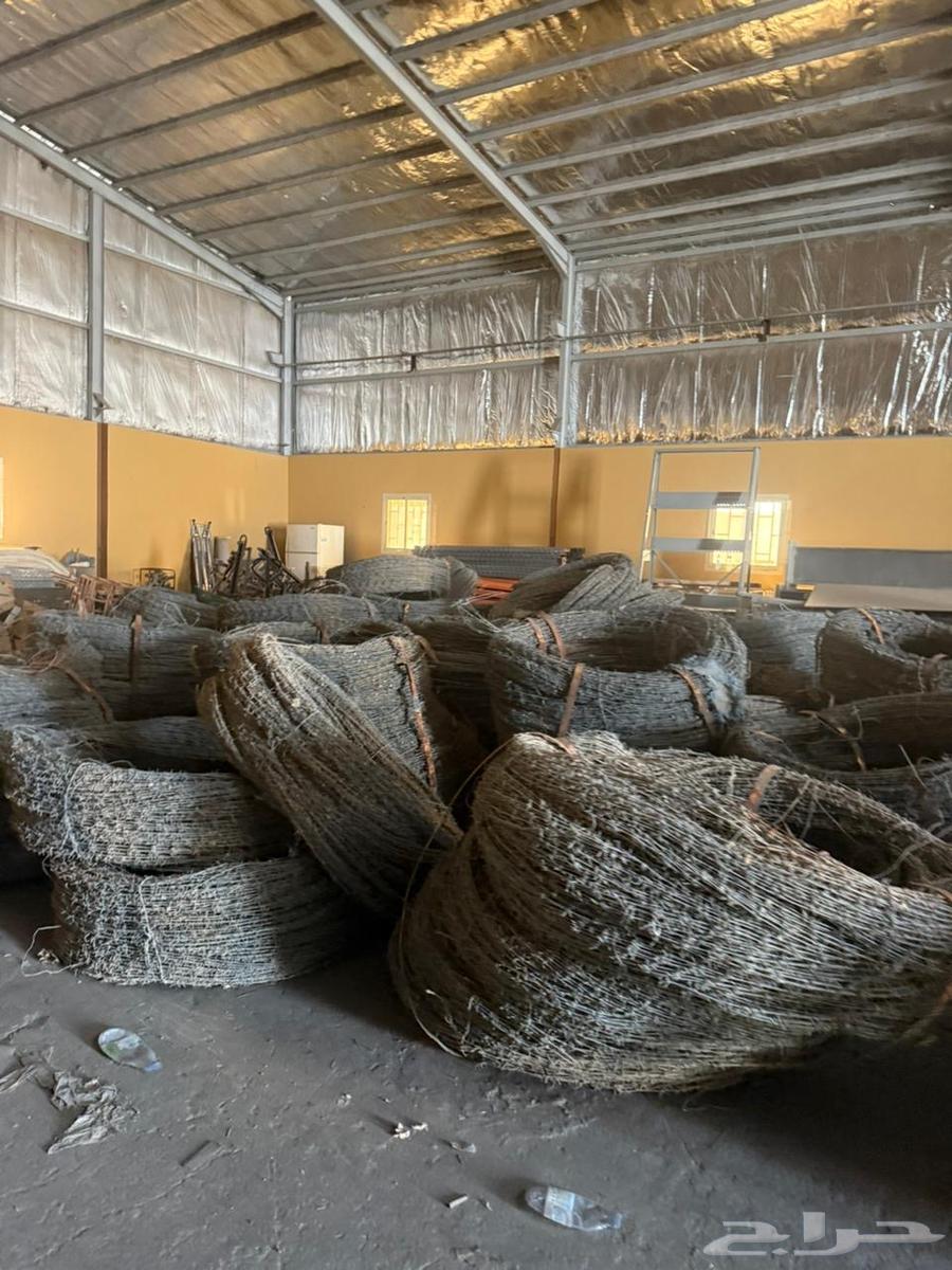 للبيع شبك شائك مبروم64239640100355112