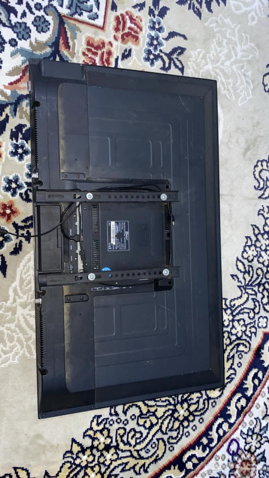 شاشه للبيع 42 بوصه64292952286339111