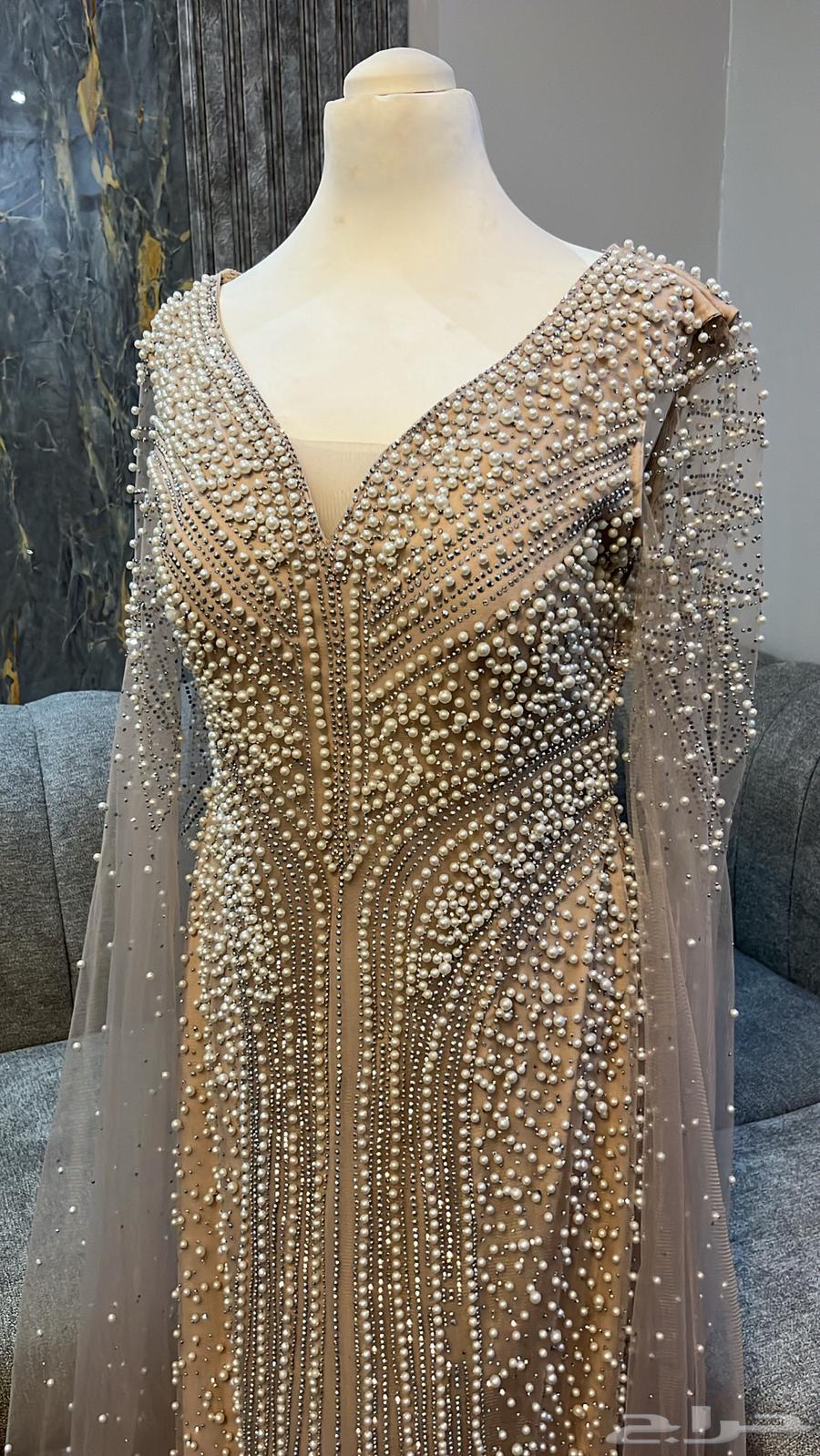 Luxury Pearl-Embroidered Rain Dress for Sale63994672473219110