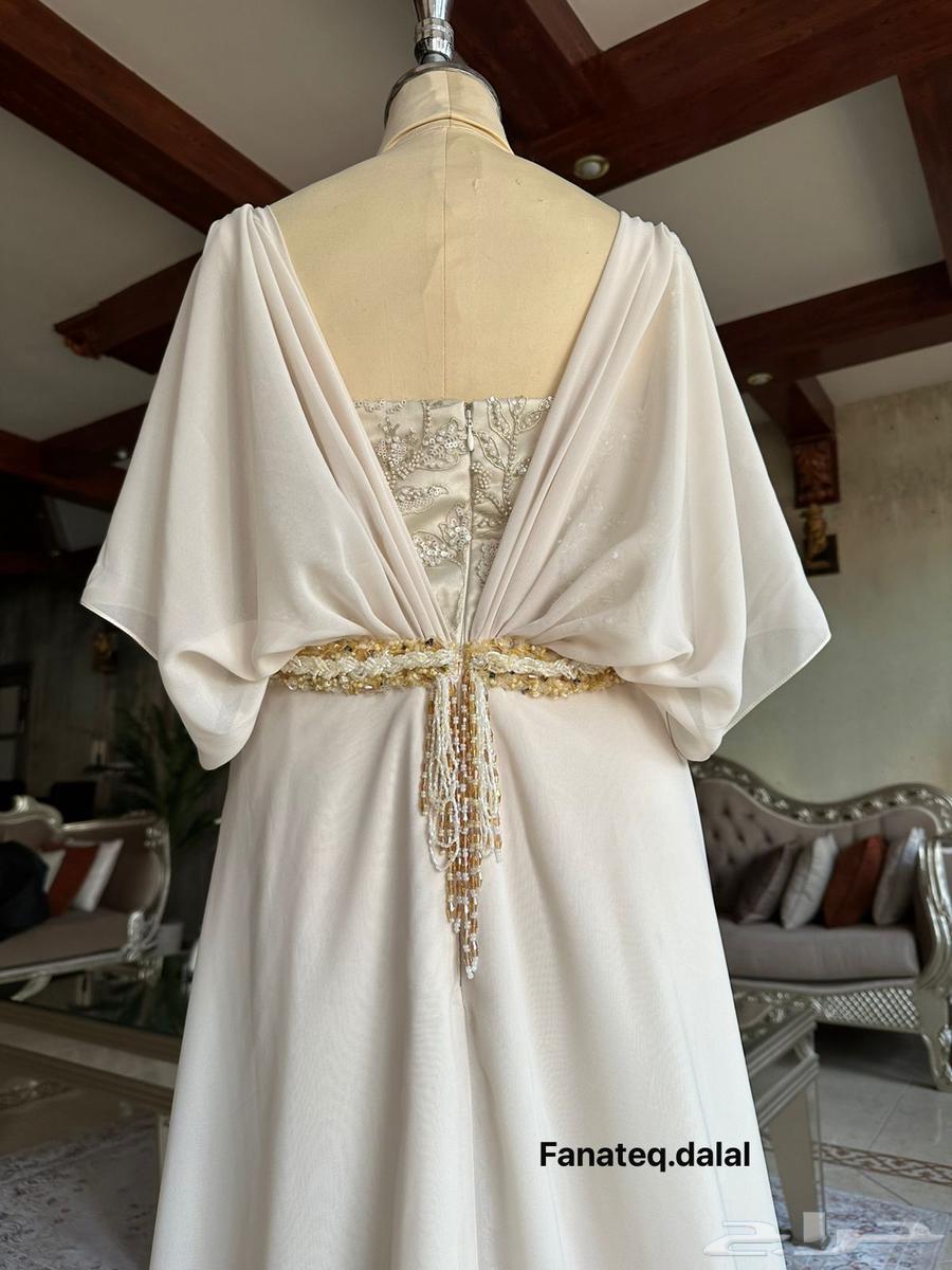فستان مصصمه من دلال مكلفني 2200 استخدام اربع ساعات فقط63979405754241110