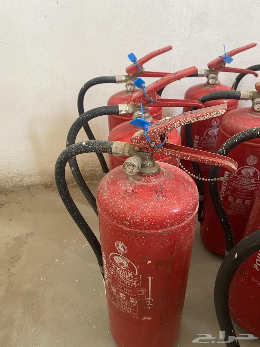 Fire extinguishers64262457906306112