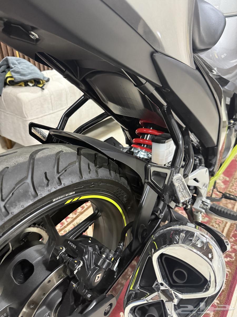 Suzuki GXR 2025 model in excellent condition, considered new with odometer reading 280064261963272451110