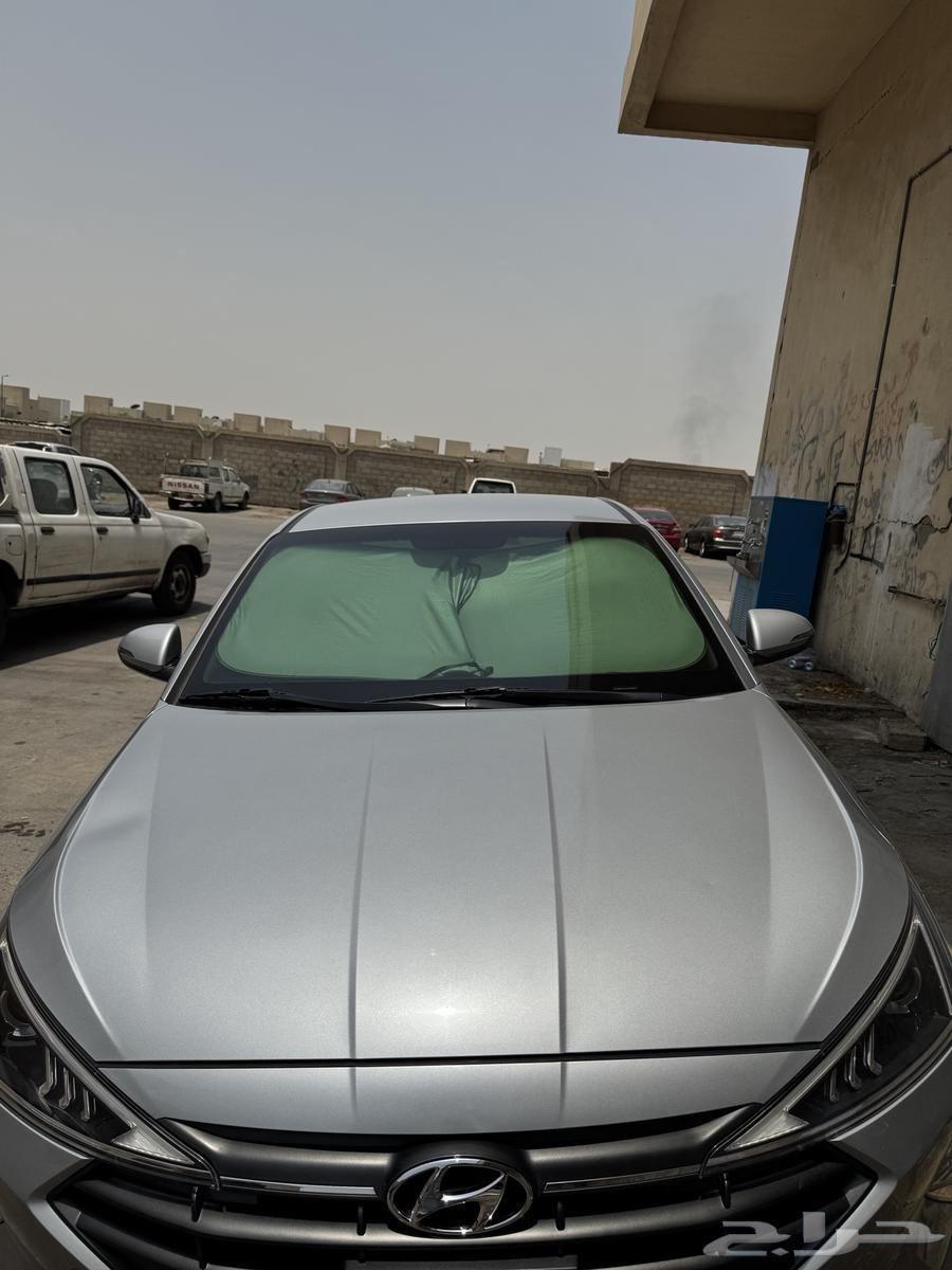 2020 Hyundai Elantra, stored with nearly distinctive plate 2000cc64274727342977111