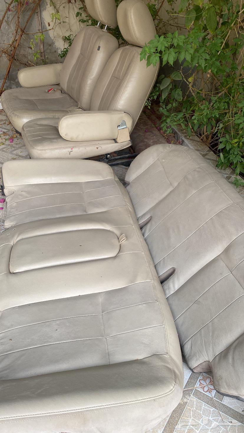 مراتب خلفية جلد وكالة فورد ماركيز-فكتوريا64290705451649111