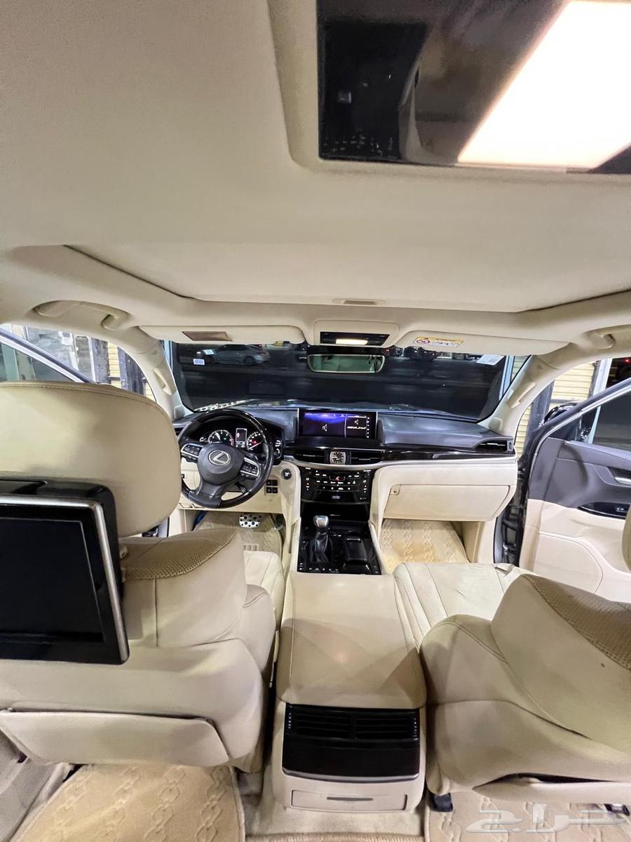 Lexus 2019 with low mileage64262479262979111