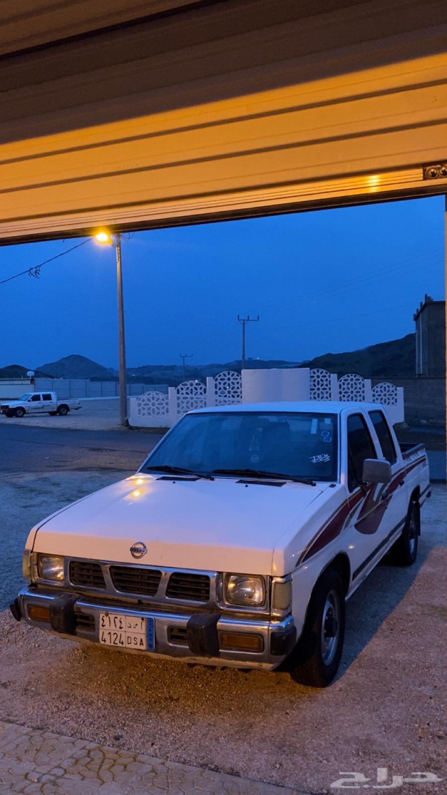 Hello, I'm offering a 1994 DDSEN model with air conditioning, gearbox, and engine in good condition64302896245122110