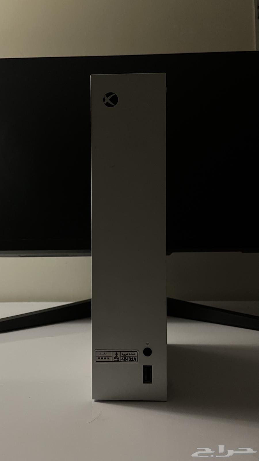اكس بوكس سيريس اس نضيف جدا  و خالي من العيوب للبيع64002617274115111