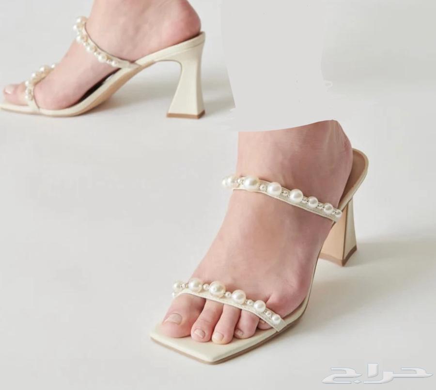 Original and new Dolce Vita heel embellished with pearls63999001091587111