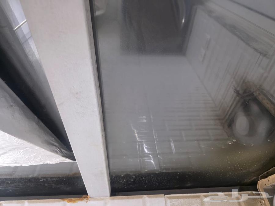 زجاج مدبل سوكريت مستعمل64375738770946112