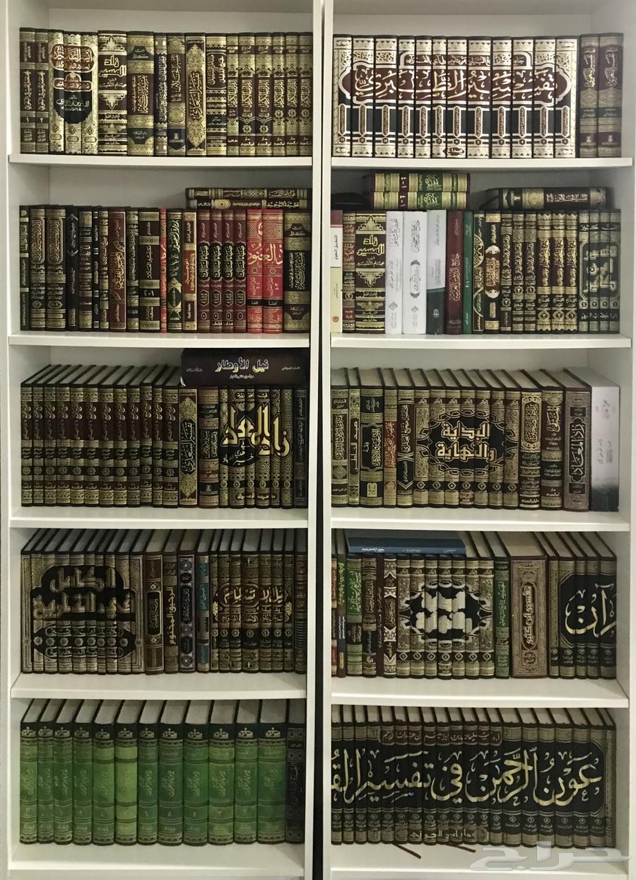 Books for sale, a complete library, each book has its price63891888027521110
