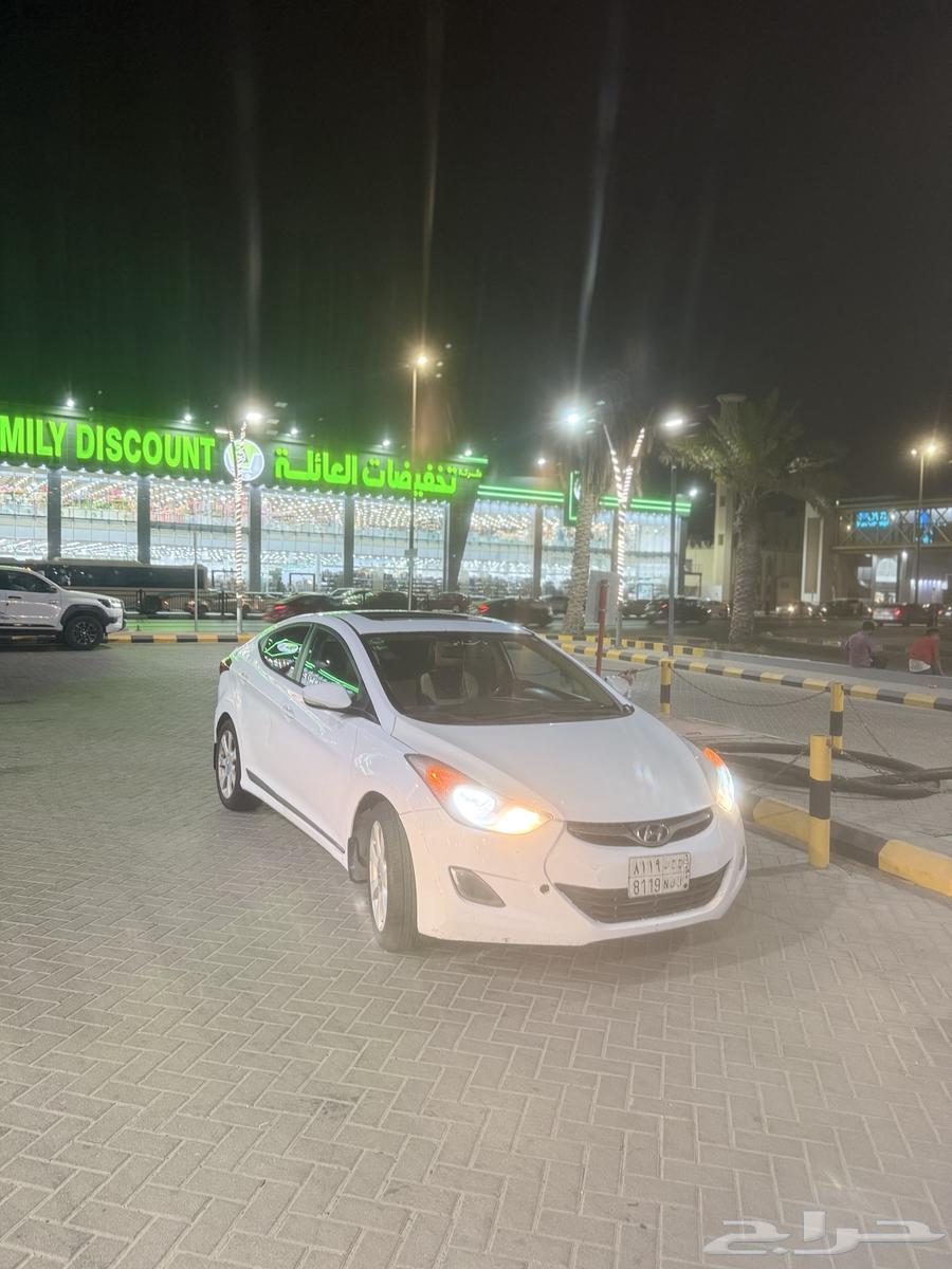 2014 Hyundai Elantra with sunroof and power steering used for personal use64302998308225113