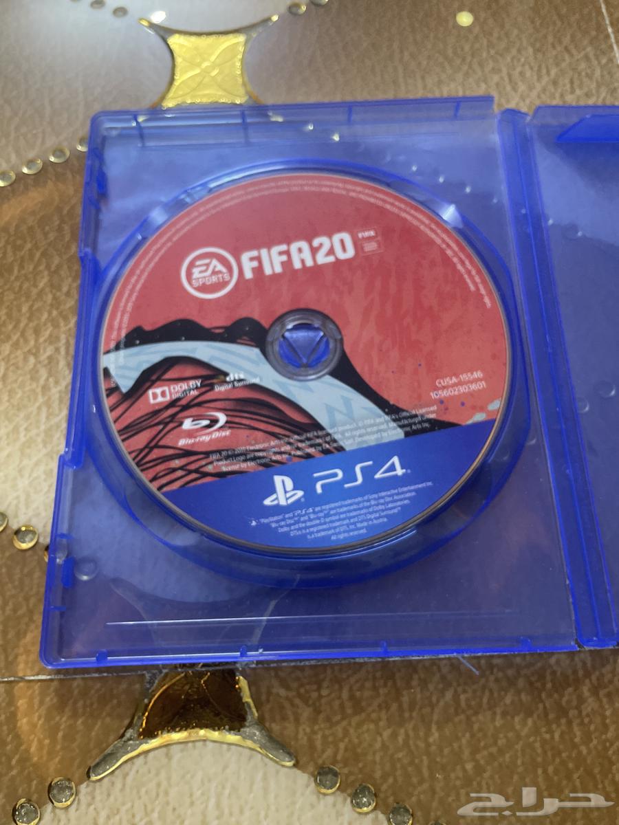 Hello. FIFA 21 and FIFA 20 tapes, the tapes are very clean63997977016706113