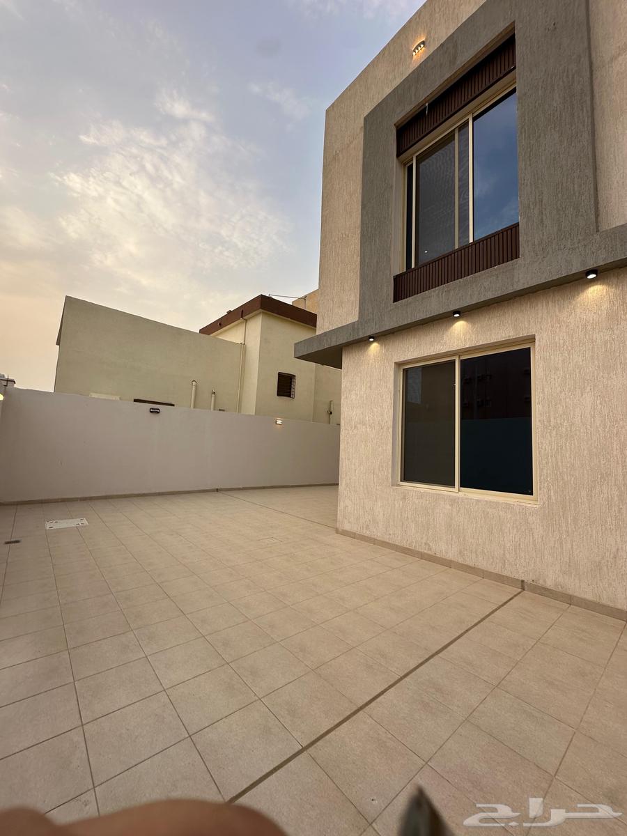 Detached villa on full land, two stories and external annex, Al-Suwais neighborhood63612981527170113