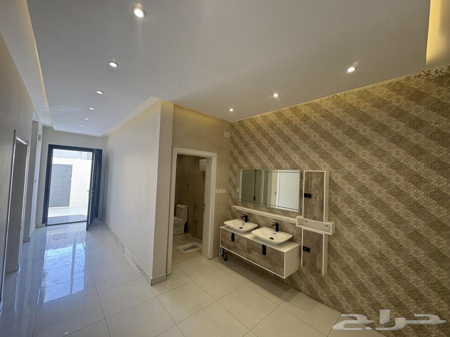 Villa Wissam 2 Area 484m 330 Land63612979365889111
