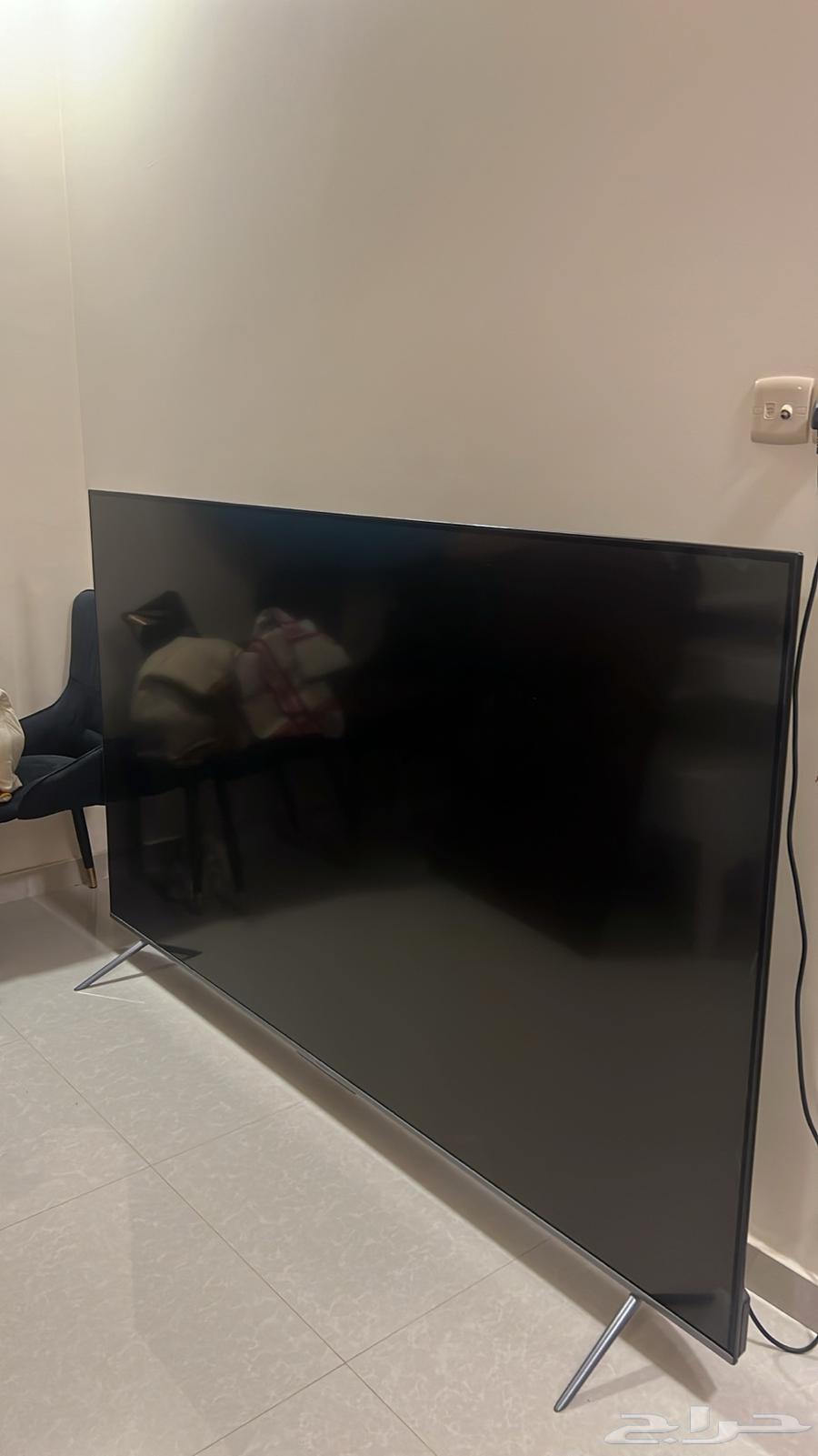 Sky 86-inch screen not working due to impact64025898675971110