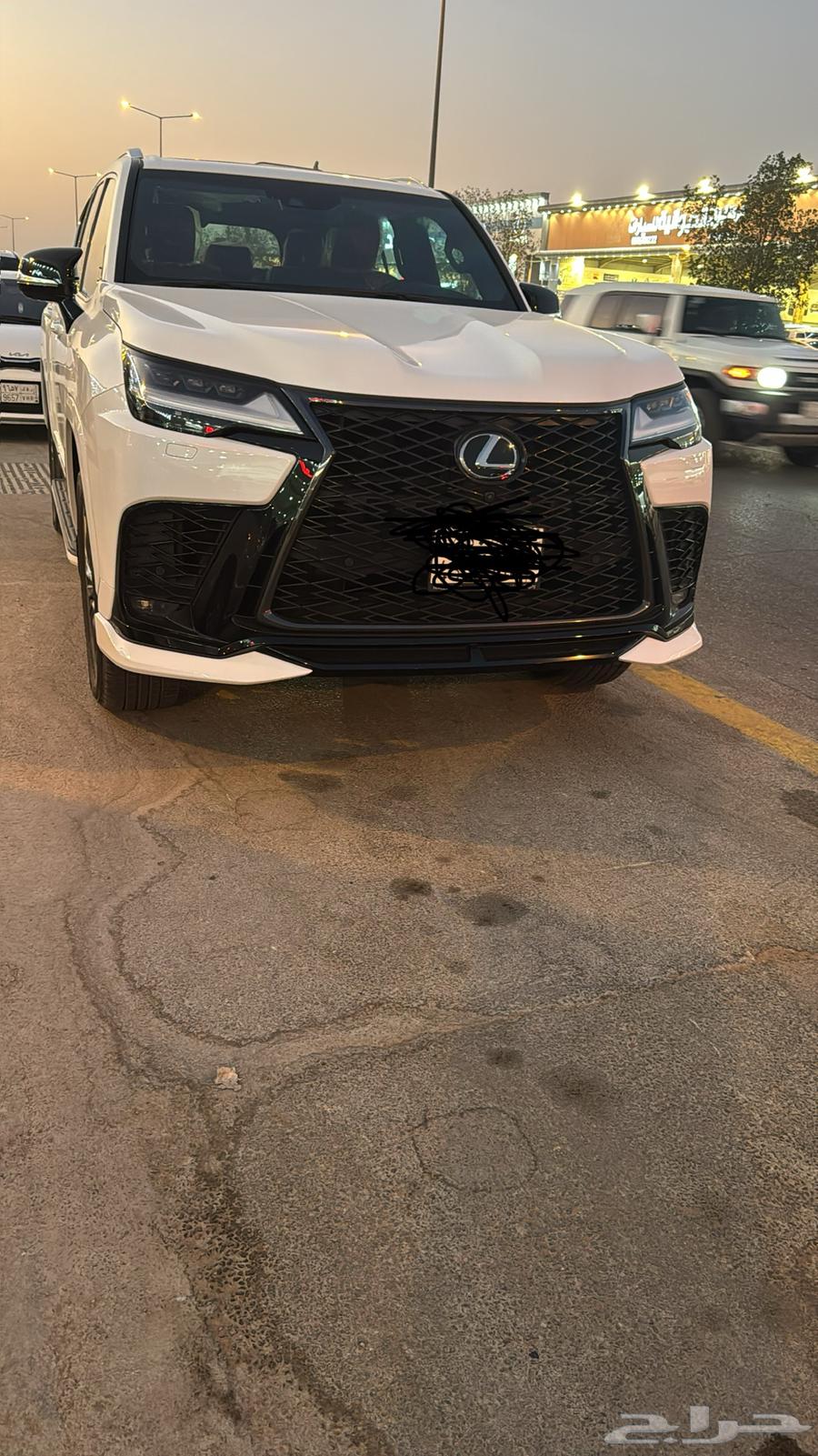 لكزس اف سبورت م 24 ماشي 14 الف64314782164483111