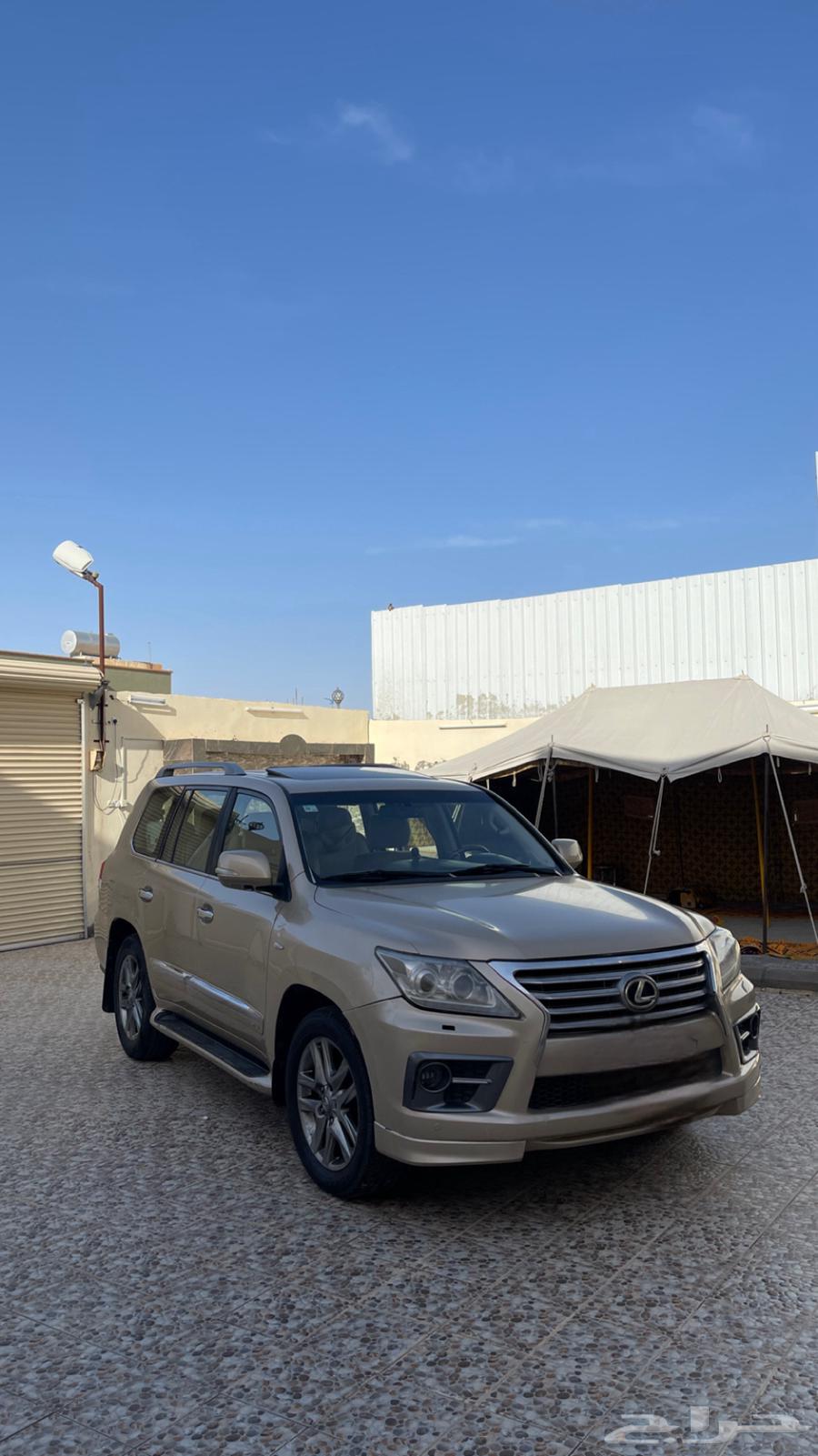 Lexus SUV 201064314384963843113