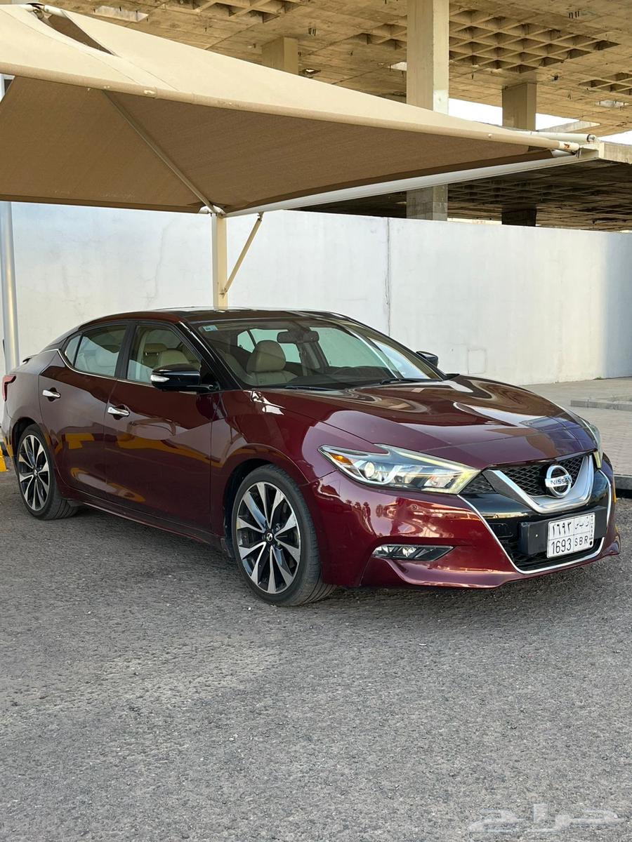 Maxima 1764312582862851112